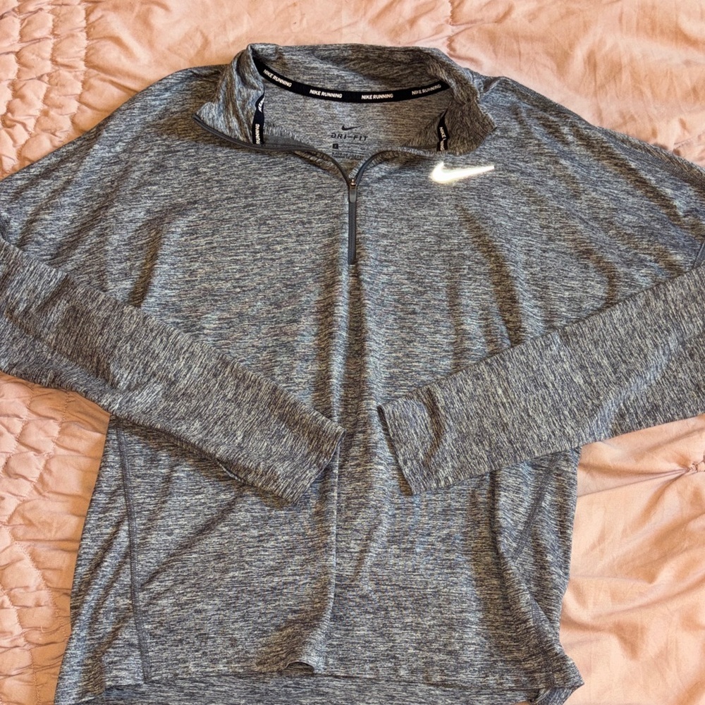 Nike Run pullover - Picture 2 of 4
